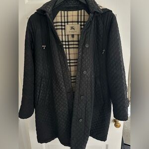 Burberry Black Coat with Iconic Check Lining